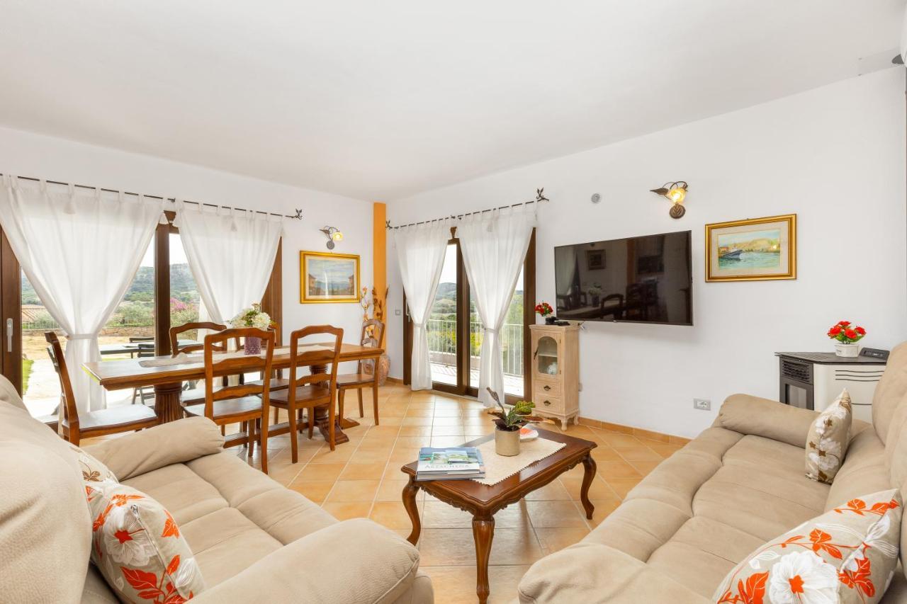 Villa Tomaso Arzachena Exterior photo